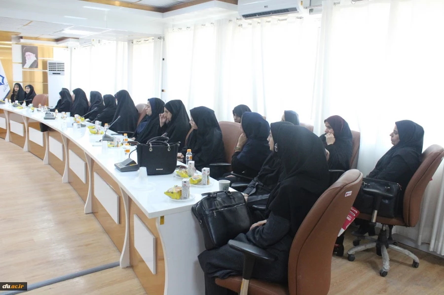 سرپرست پردیس بنت الهدی صدر بوشهر شد 17