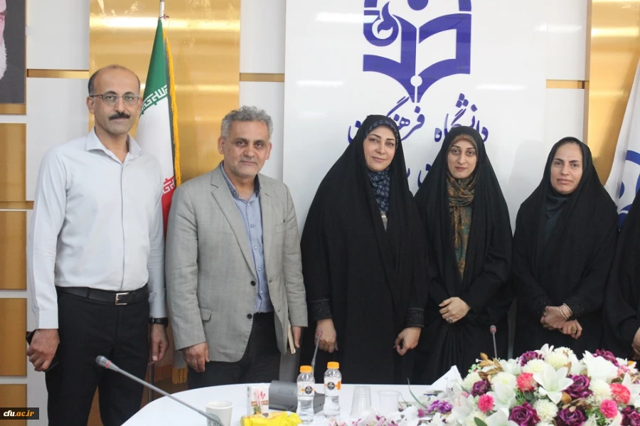 سرپرست پردیس بنت الهدی صدر بوشهر شد 22