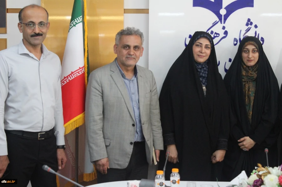 سرپرست پردیس بنت الهدی صدر بوشهر شد 24