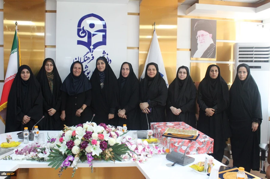 سرپرست پردیس بنت الهدی صدر بوشهر شد 25