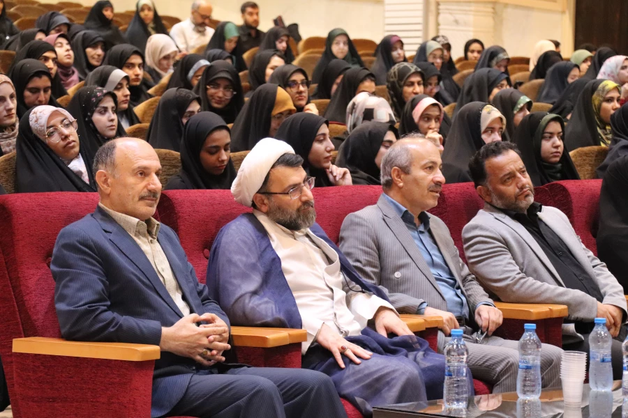 دانشگاه فرهنگیان؛ سنگر دفاع از ارزش های انقلاب اسلامی
 5