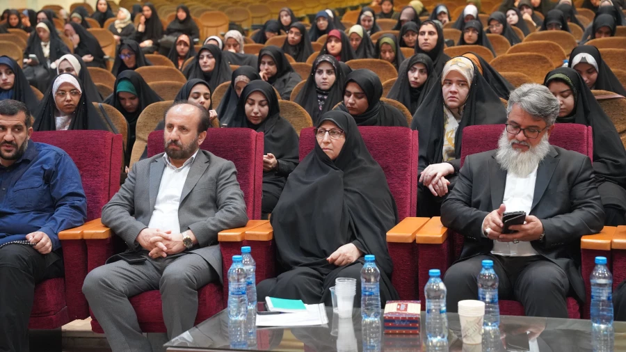 دانشگاه فرهنگیان؛ سنگر دفاع از ارزش های انقلاب اسلامی
 6