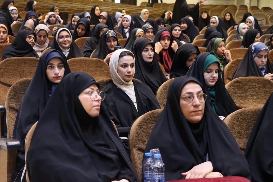 دانشگاه فرهنگیان؛ سنگر دفاع از ارزش های انقلاب اسلامی
 19