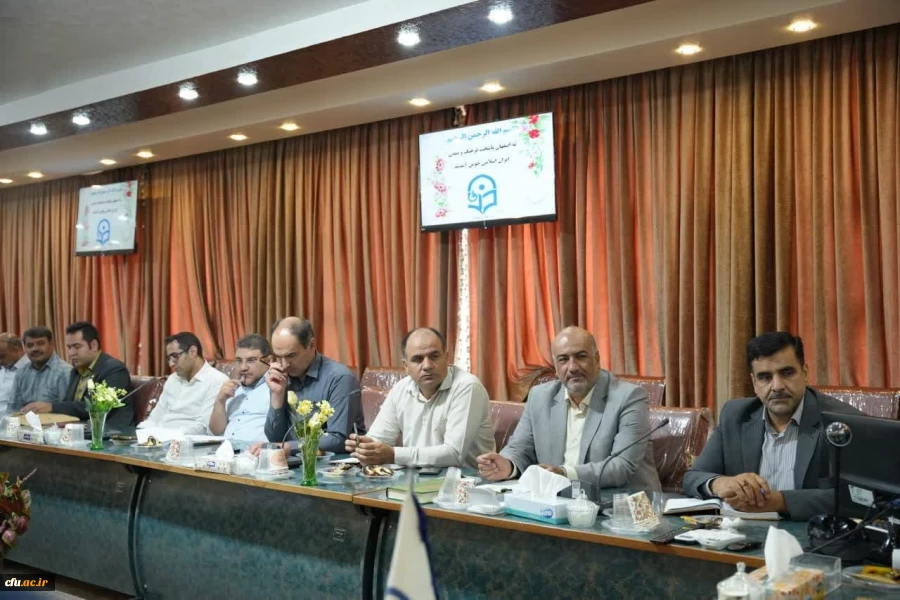 برگزاری نشست معاون آموزشی دانشگاه فرهنگیان کشور با مسئولان و کارکنان دانشگاه فرهنگیان استان اصفهان 8