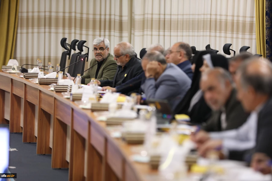 نشست هم اندیشی مدیران استانی با اعضای هیات رئیسه دانشگاه فرهنگیان با رویکرد تبیین برنامه های فرصت مهر 37