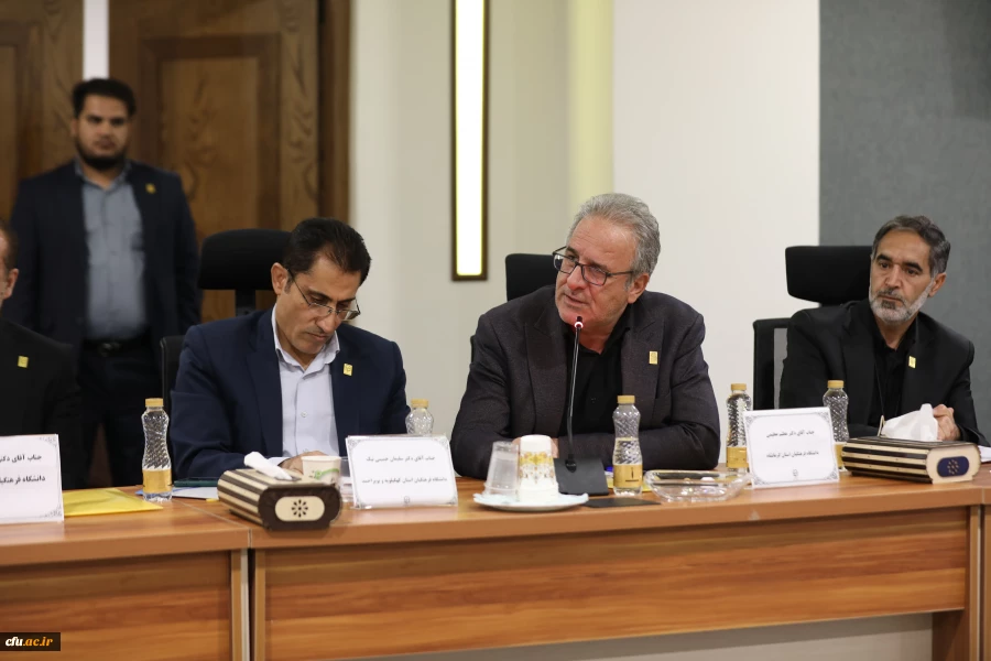 نشست هم اندیشی مدیران استانی با اعضای هیات رئیسه دانشگاه فرهنگیان با رویکرد تبیین برنامه های فرصت مهر 43