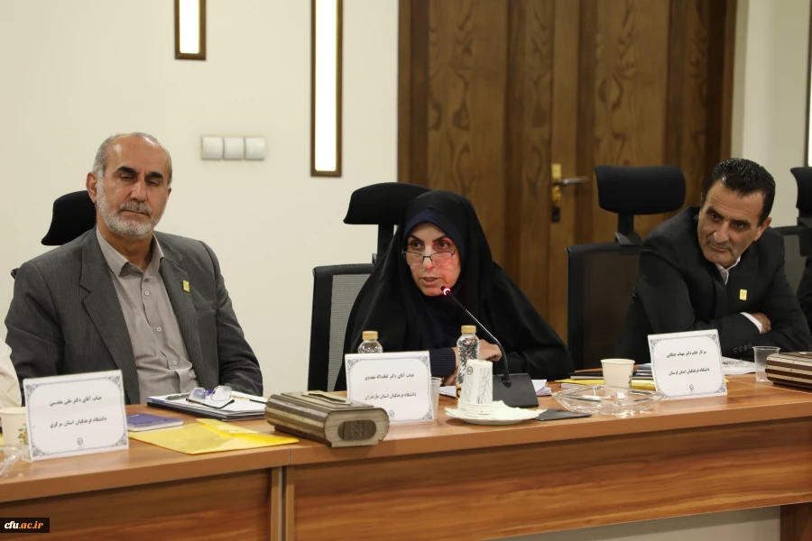 نشست هم اندیشی مدیران استانی با اعضای هیات رئیسه دانشگاه فرهنگیان با رویکرد تبیین برنامه های فرصت مهر 62