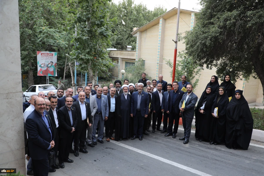 نشست هم اندیشی مدیران استانی با اعضای هیات رئیسه دانشگاه فرهنگیان با رویکرد تبیین برنامه های فرصت مهر 63