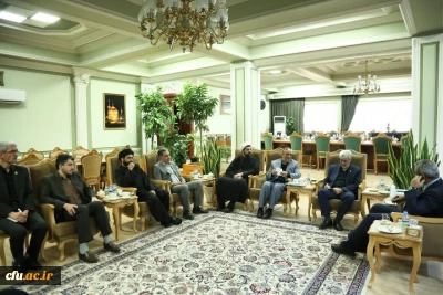 رئیس دانشگاه فرهنگیان: 

تربیت نسل توانمند معلمان، کلید حل مسائل کشور است