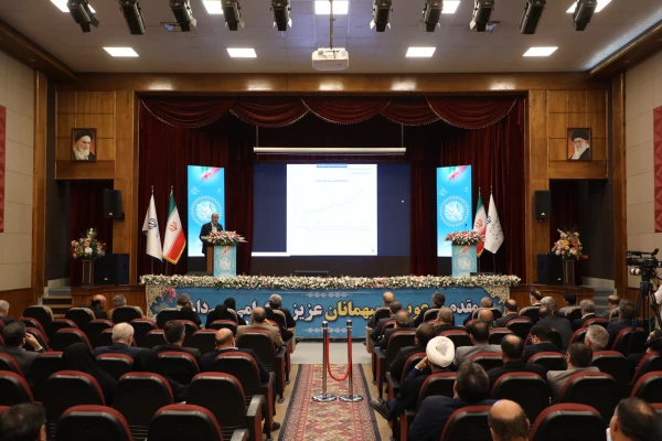 تقویت جایگاه دانشگاه فرهنگیان با حمایت دولت و مجلس/ ارتقای زیرساخت ها و صلاحیت های حرفه ای معلمان 2