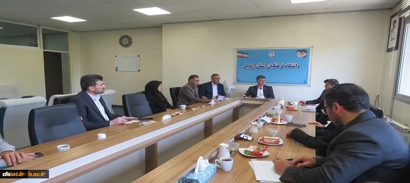 نشست تخصصی مدیرکل تربیت بدنی دانشگاه فرهنگیان با کارکنان دانشگاه