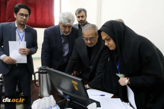 وزير التربية والتعليم خلال زيارته لمركز تقييم المرشحين للالتحاق بجامعة فرهنجيان أوضح:
500 ألف مرشح للالتحاق بالجامعة يتقدمون بطلبات الالتحاق بجامعة فرهنجيان