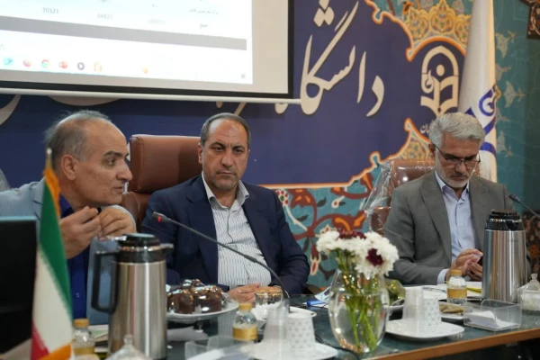 مدیریت استانی دانشگاه فرهنگیان اصفهان میزبان روسای دانشگاه های اصفهان با معاون سیاسی، اجتماعی استانداری اصفهان شد.
   6