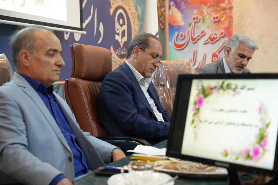 مدیریت استانی دانشگاه فرهنگیان اصفهان میزبان روسای دانشگاه های اصفهان با معاون سیاسی، اجتماعی استانداری اصفهان شد.
   8