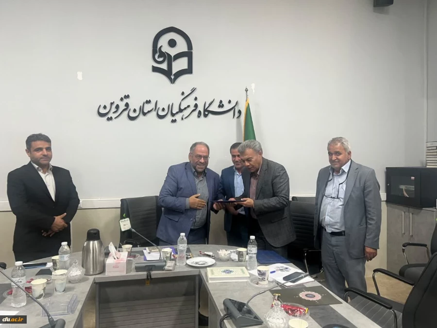 مسؤول دفتر هماهنگی کانون های استادی بسیج اساتید دانشگاه فرهنگیان کشور: دین و دانش، دو کلیدواژه اساسی تربیت فرماندهان جنگ نرم در دانشگاه فرهنگیان 3