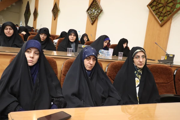 ضرورت همراهی و همدلی مسئولان نهاد نمایندگی با مدیران دانشگاه با توجه به چرخش ساختاری دانشگاه فرهنگیان از اداری به دانشگاهی 4