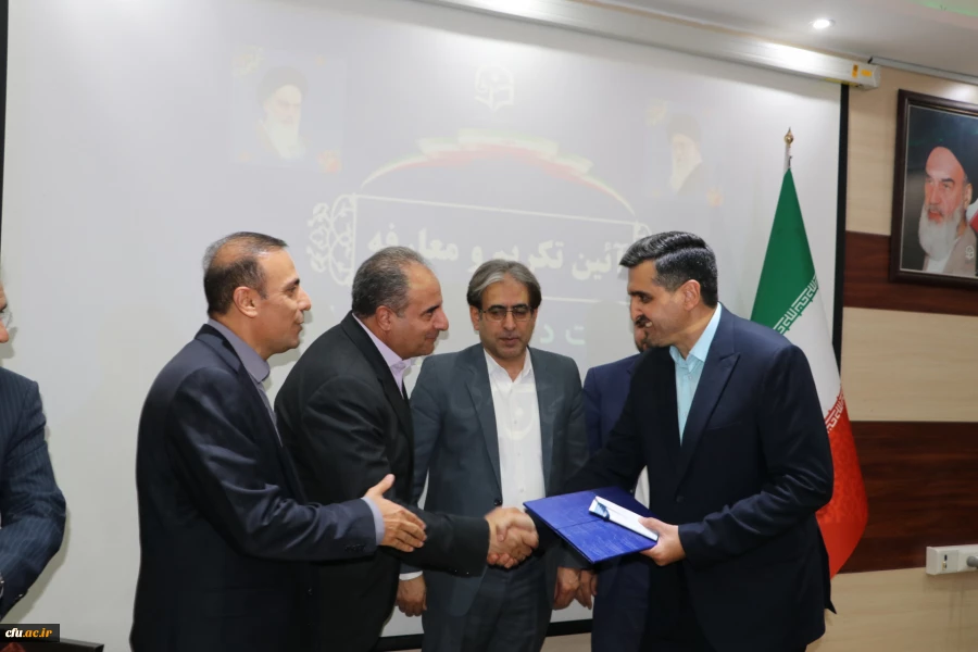 تحصیل ۱۲۰ هزار دانشجو معلم در مهر ماه امسال  5