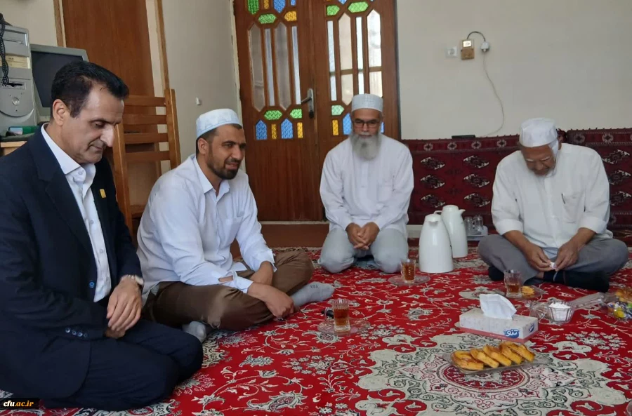 دیدار سرپرست دانشگاه فرهنگیان استان گلستان با خانواده شهید اهل سنت 3