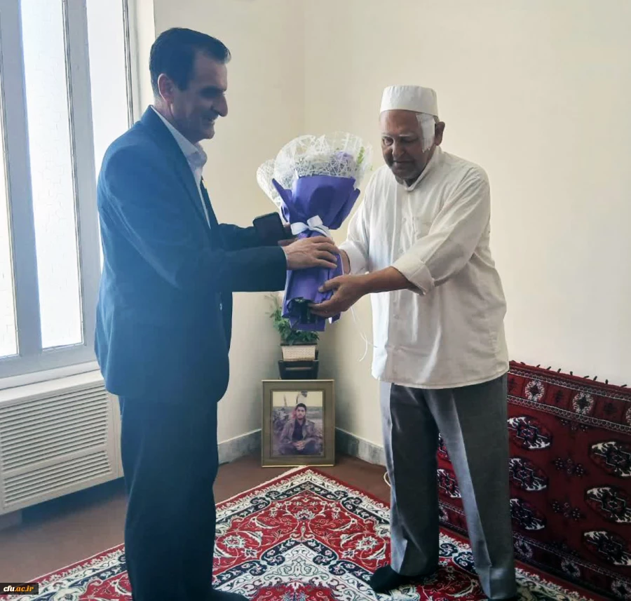 دیدار سرپرست دانشگاه فرهنگیان استان گلستان با خانواده شهید اهل سنت 5