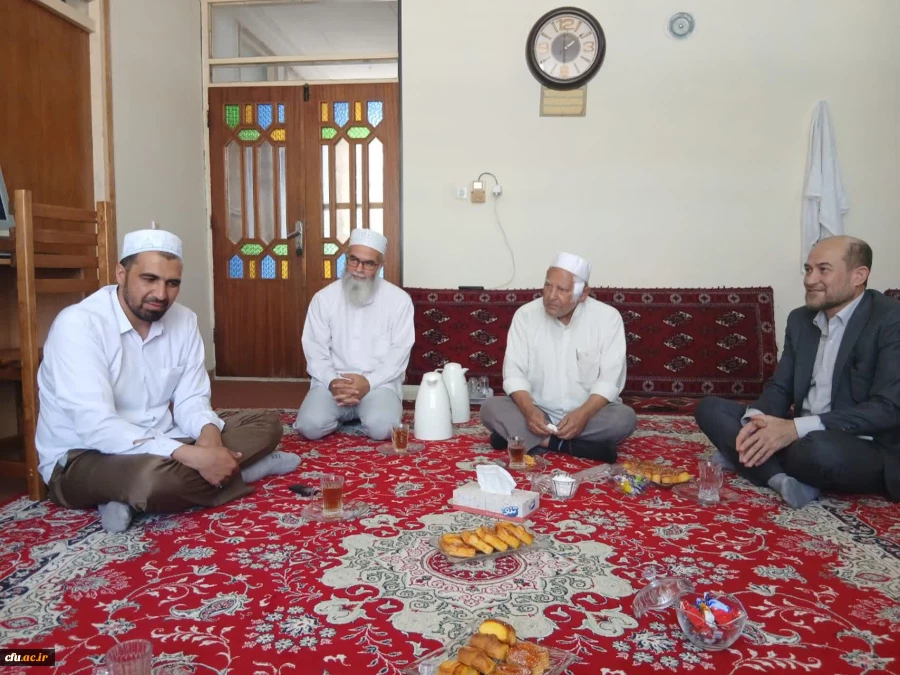 دیدار سرپرست دانشگاه فرهنگیان استان گلستان با خانواده شهید اهل سنت 6
