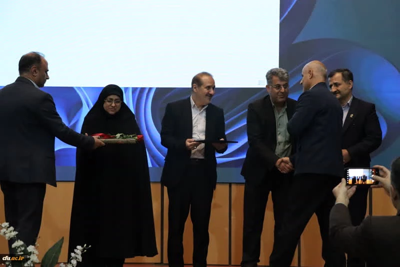 آیین دانش آموختگی دانشجو معلمان ورودی 1400 دانشگاه فرهنگیان گیلان 5