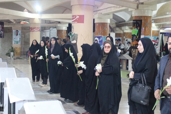 به مناسبت آغاز هفته دفاع مقدس؛
برگزاری آئین تجدید میثاق دانشگاهیان دانشگاه فرهنگیان استان بوشهر با شهدا 3