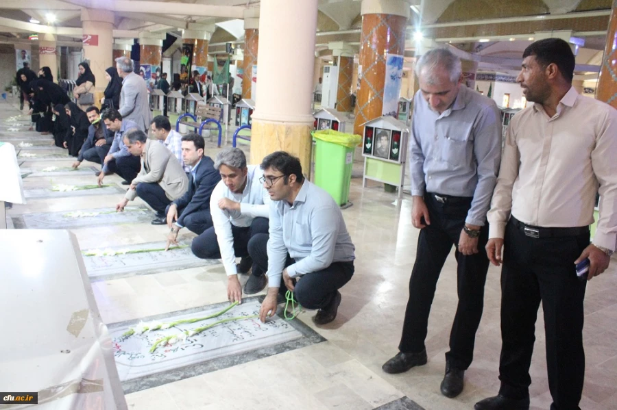 به مناسبت آغاز هفته دفاع مقدس؛
برگزاری آئین تجدید میثاق دانشگاهیان دانشگاه فرهنگیان استان بوشهر با شهدا 4