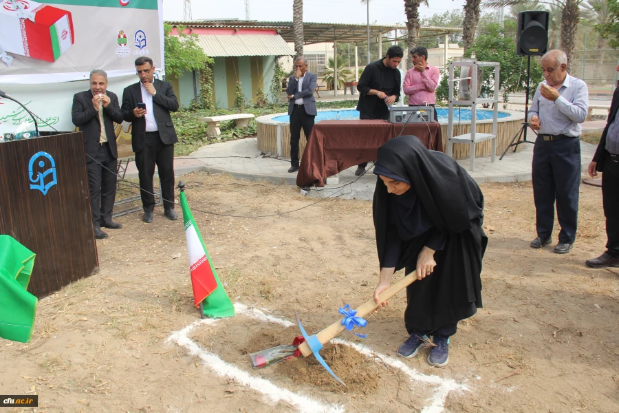 آیین کلنگ زنی احداث یادمان شهید گمنام به میزبانی دانشگاه فرهنگیان هرمزگان 52