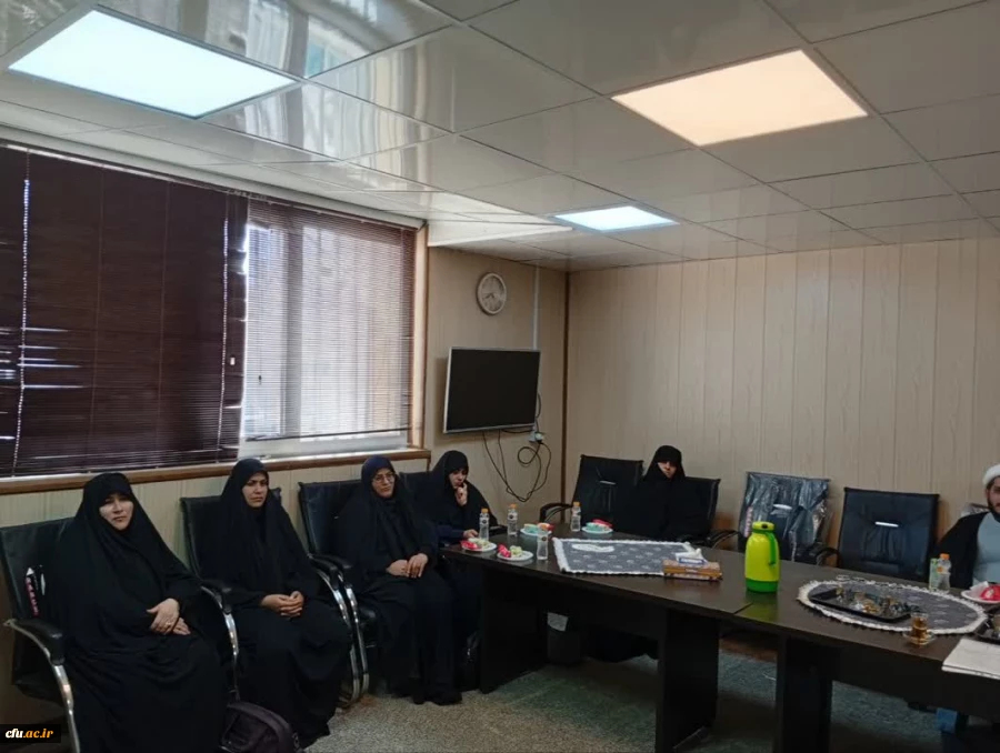 برگزاری نشست مسئول نهاد رهبری دانشگاه فرهنگیان استان بوشهر با مبلغین و ائمه جماعات دانشگاه 5