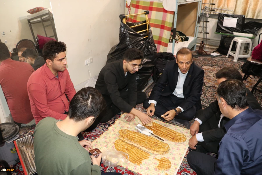 رئیس دانشگاهی که با معلمان آینده هم سفره شد 3