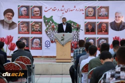 فرماندهی امامین انقلاب و حضور مردم در دو جنگ تحمیلی، باعث شکست دشمنان شد. 4