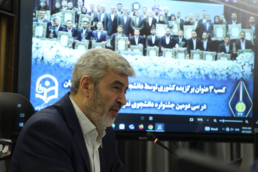 قدردانی دانشگاه فرهنگیان از سه دانشجومعلم برتر جشنواره دانشجوی نمونه کشوری 4