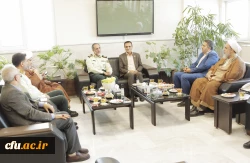 همزمان با هفته نیروی انتظامی سرپرست دانشگاه فرهنگیان استان گلستان به همراه جمعی از همکاران با فرمانده انتظامی دیدار کردند 6