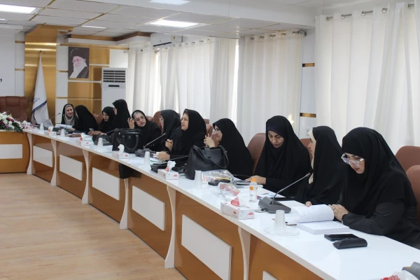 با حضور رئیس دانشگاه فرهنگیان استان بوشهر؛
برگزاری دوره بازآموزی کارورزی ۱ و ۳ اساتید دانشگاه فرهنگیان بوشهر 2