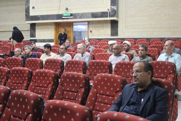 با حضور رئیس دانشگاه فرهنگیان استان بوشهر؛
برگزاری دوره بازآموزی کارورزی ۱ و ۳ اساتید دانشگاه فرهنگیان بوشهر 4