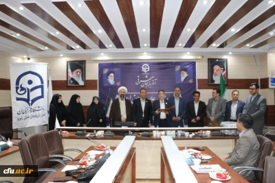 تجلیل از دانشجوی نمونه کشوری و استاد برتر دانشگاه فرهنگیان آذربایجان شرقی