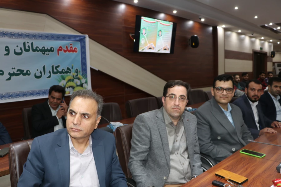 آیین تجلیل از دانشجوی نمونه  و برتر کشوری و استاد برتر دانشگاه فرهنگیان استان آذربایجان شرقی  5