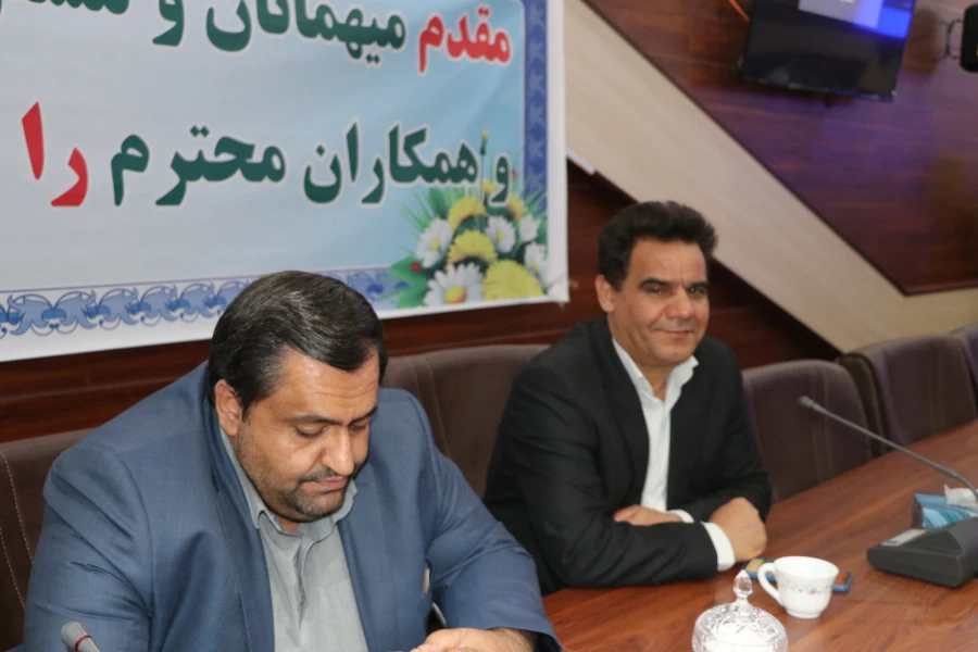 آیین تجلیل از دانشجوی نمونه  و برتر کشوری و استاد برتر دانشگاه فرهنگیان استان آذربایجان شرقی  12