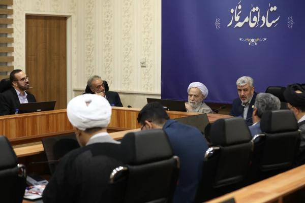 تربیت دانشجومعلمان متعهد به نماز و قرآن از اولویت های اصلی این دانشگاه است 6