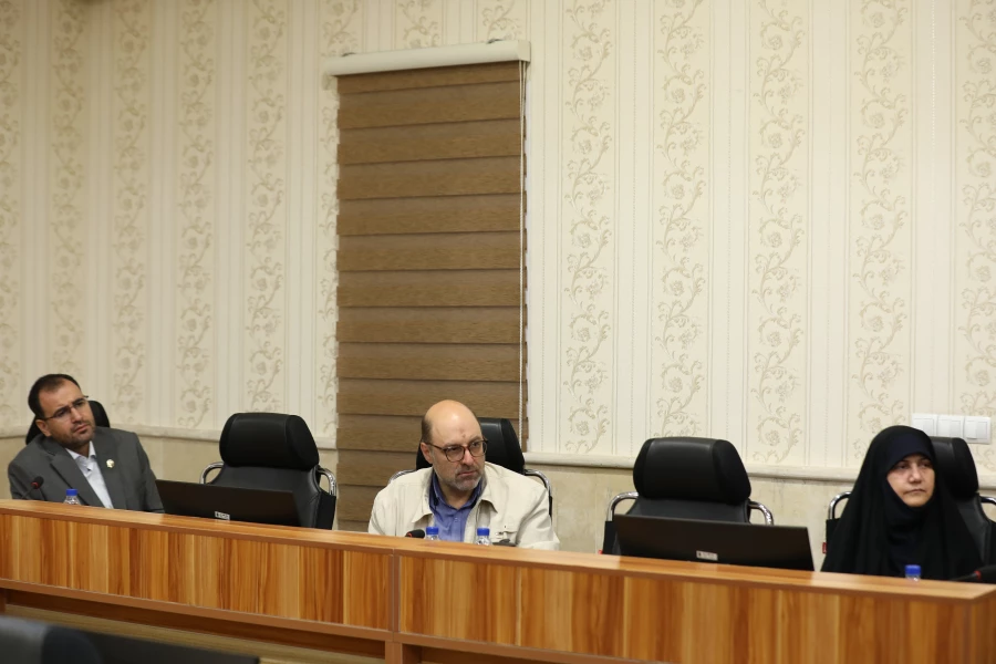 تربیت دانشجومعلمان متعهد به نماز و قرآن از اولویت های اصلی این دانشگاه است 8