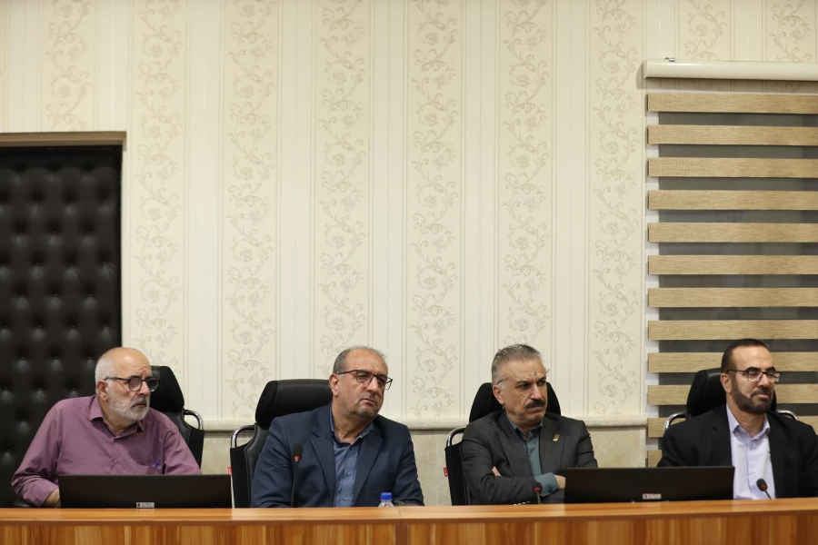 تربیت دانشجومعلمان متعهد به نماز و قرآن از اولویت های اصلی این دانشگاه است 9