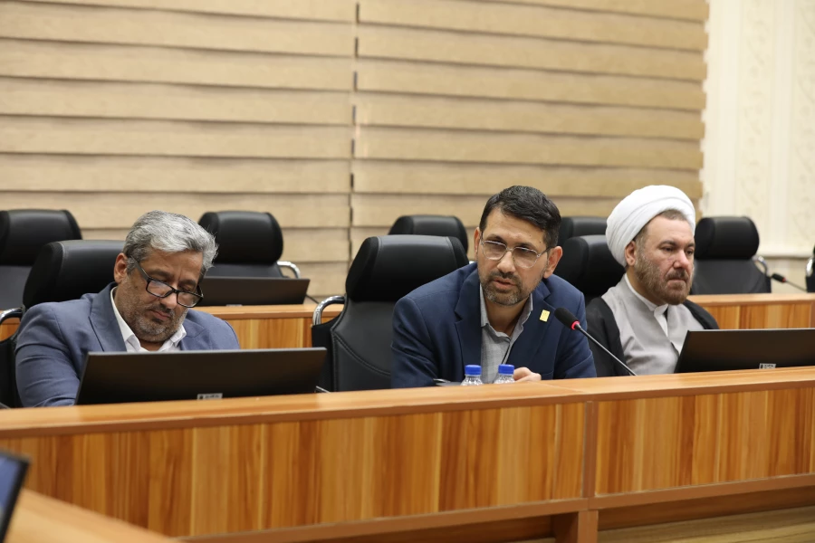 تربیت دانشجومعلمان متعهد به نماز و قرآن از اولویت های اصلی این دانشگاه است 11