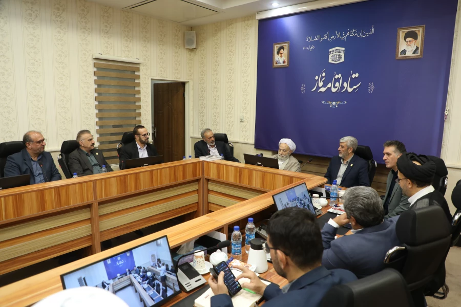 تربیت دانشجومعلمان متعهد به نماز و قرآن از اولویت های اصلی این دانشگاه است 13