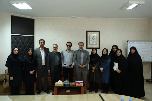 تجلیل از همکار روشندل معاونت آموزشی دانشگاه فرهنگیان به مناسبت روز جهانی عصای سفید 2