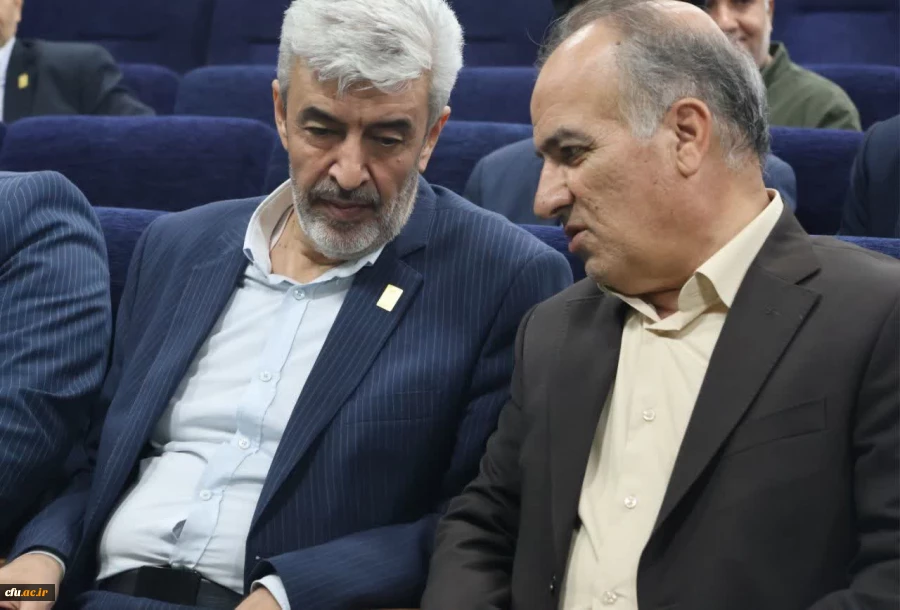 برگزاری نشست پرسش و پاسخ اساتید و کارکنان دانشگاه فرهنگیان استان اصفهان با رجبعلی برزویی رئیس دانشگاه فرهنگیان
 15