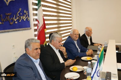 نشست رئیس دانشگاه فرهنگیان آذربایجان شرقی با خیرین و معتمدین استان برگزار شد