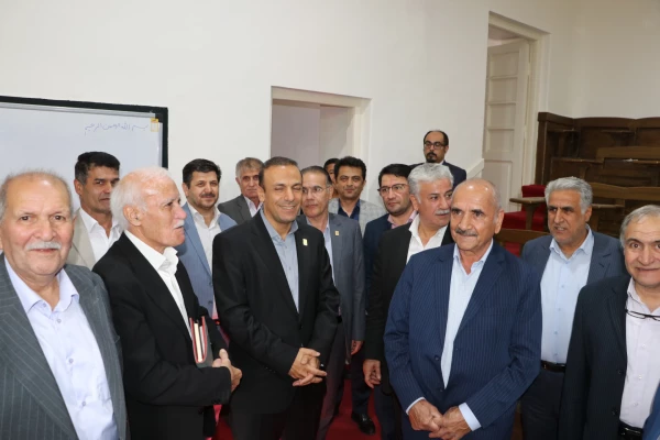 نشست مشترک  رئیس دانشگاه فرهنگیان آذربایجان شرقی  با معتمدین وخیرین استان آذربایجان شرقی  3