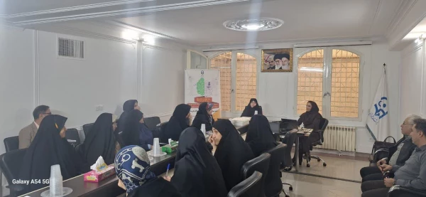 برگزاری نشست مشاوره گروهی با موضوع «خانواده؛ پناهگاه امن» در سازمان مرکزی دانشگاه فرهنگیان  3