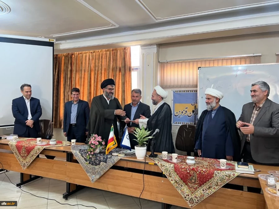 حضور معاون پژوهش و فناوری دانشگاه فرهنگیان در شورای اداری دانشگاه فرهنگیان استان قزوین 2