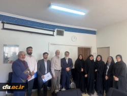  جلسه هماهنگی مسوولین قطب های تعیین شده دانشگاه فرهنگیان، در دفتر مدیرکل امور شاهد و ایثارگران برگزار شد. 2